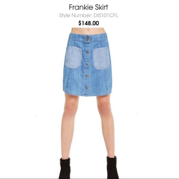 Wild-fox Frankie Denim Skirt Mini Size Medium NWT - Picture 2 of 9
